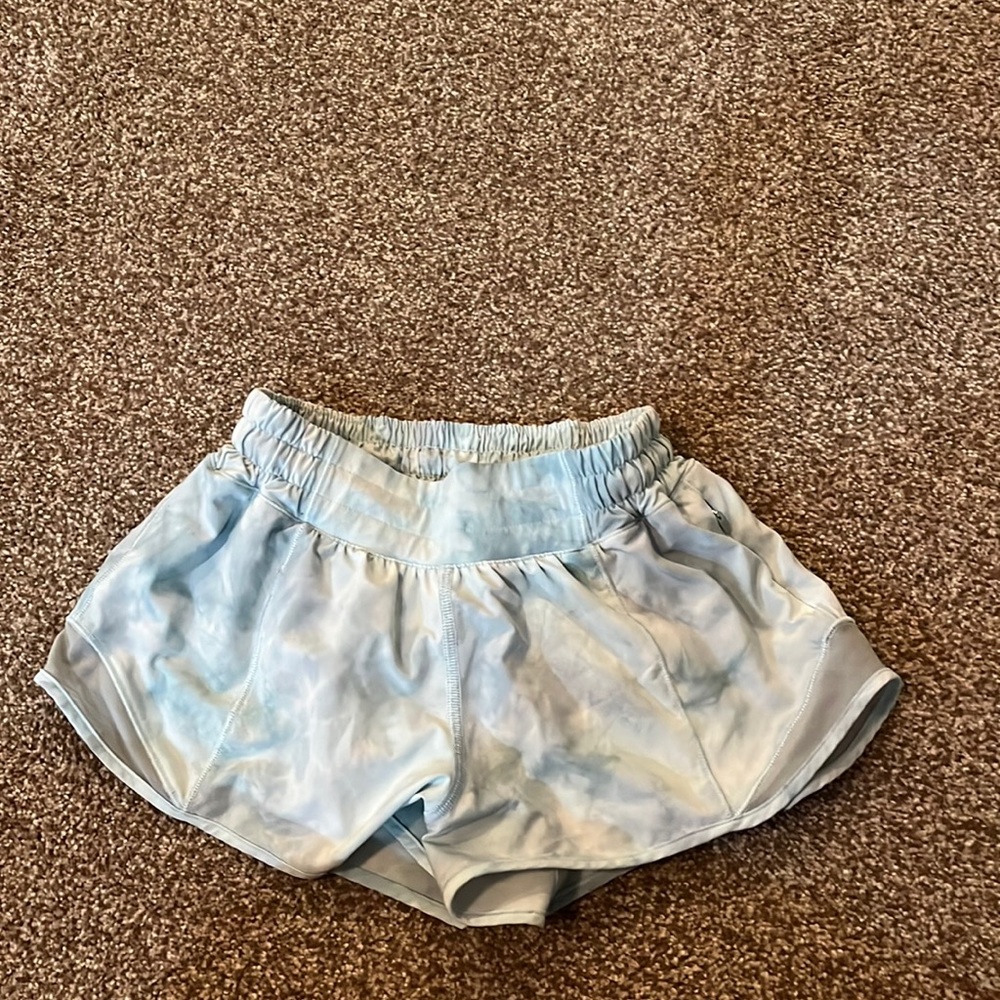 Lululemon size 2 teal tie die shorts